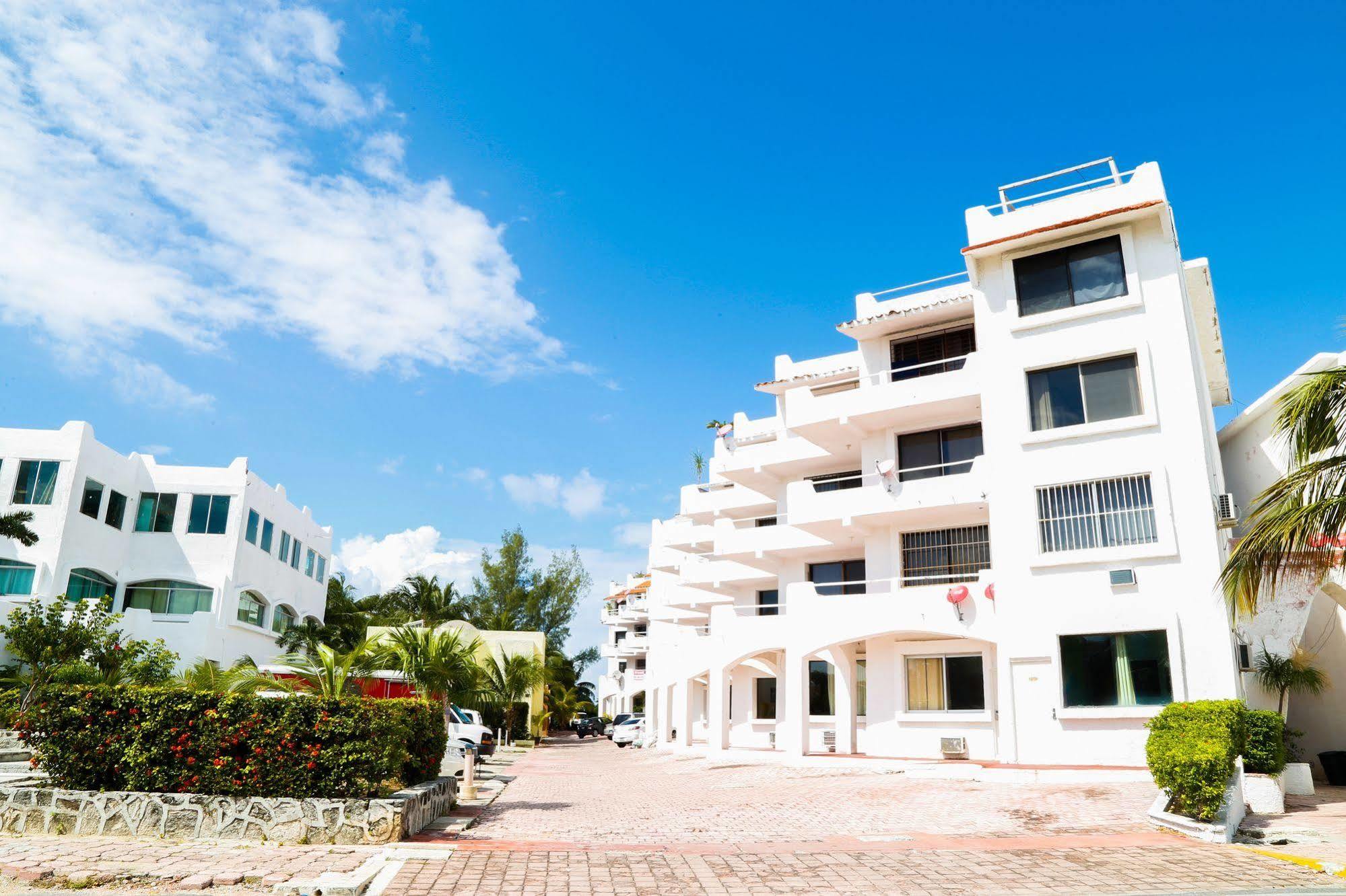 Hostel Natura Cancún Esterno foto