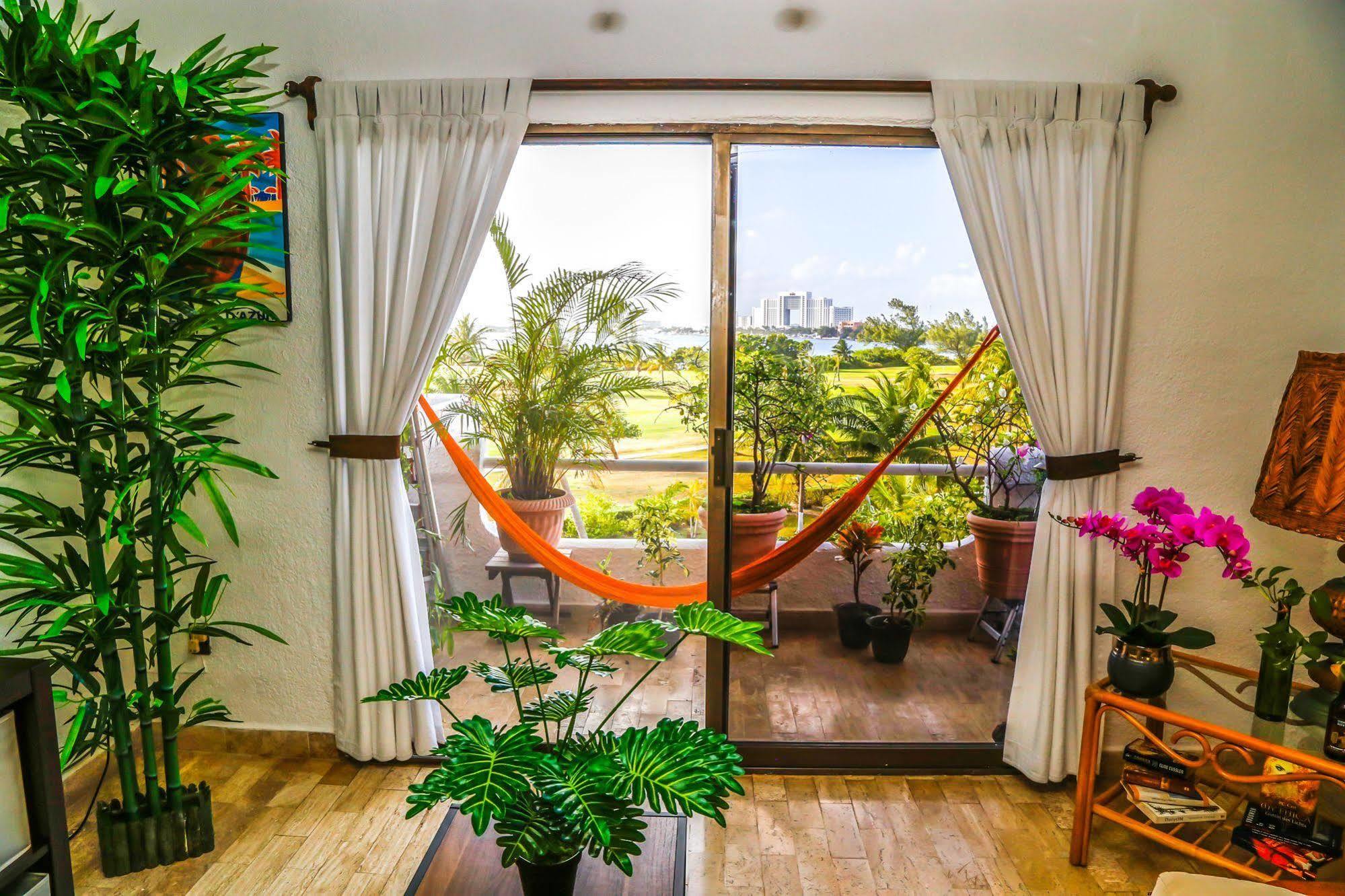 Hostel Natura Cancún Esterno foto
