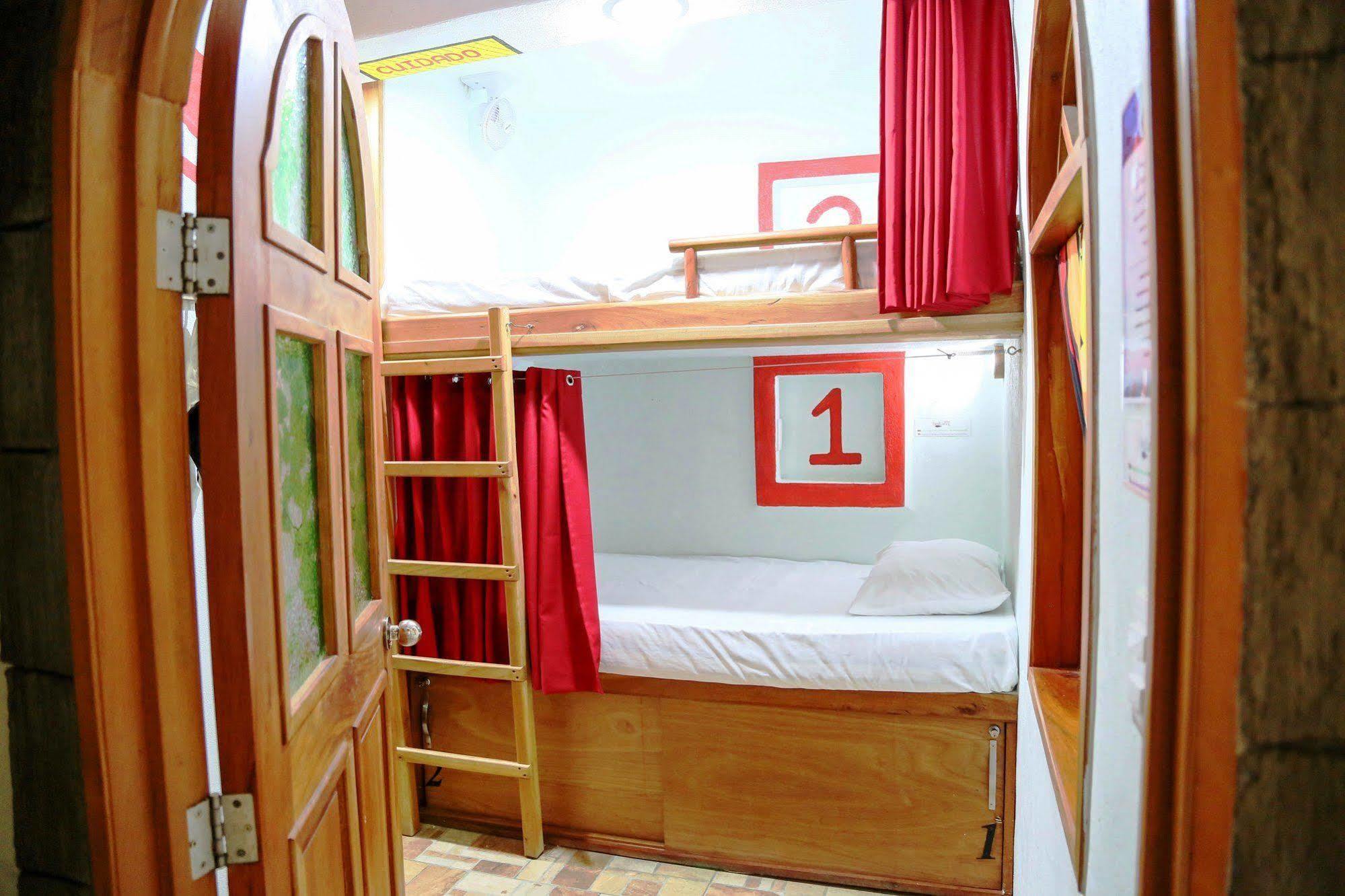 Hostel Natura Cancún Esterno foto